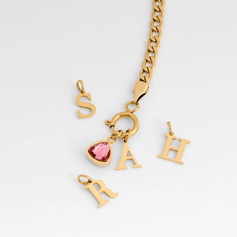 Letter charm gold