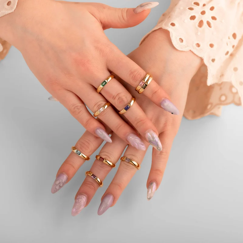 Birthstone ring gold