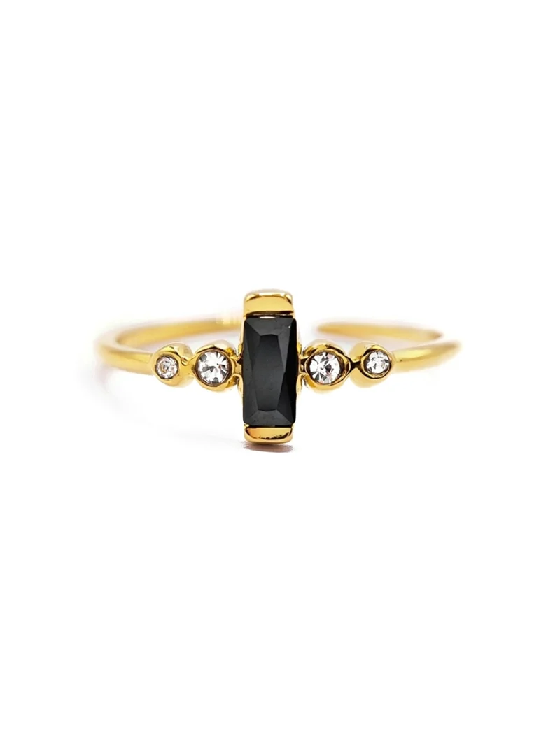 Noir Blanche Ring