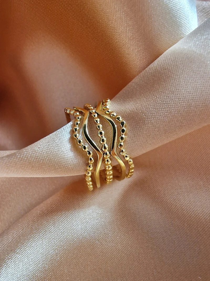 Lisha Ring