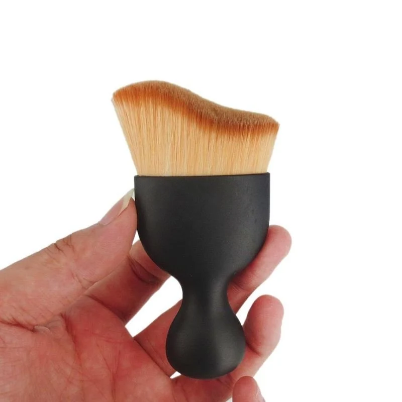 Contouring Pinsel – für präzises Make-up Auftragen