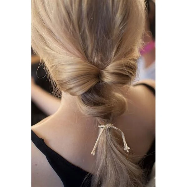 Topsy Tail Haarstyling-Tool – 2-teiliges Set | Einfaches Haarstyling, Erstellen von Pferdeschwänzen, Dutts und Zöpfen