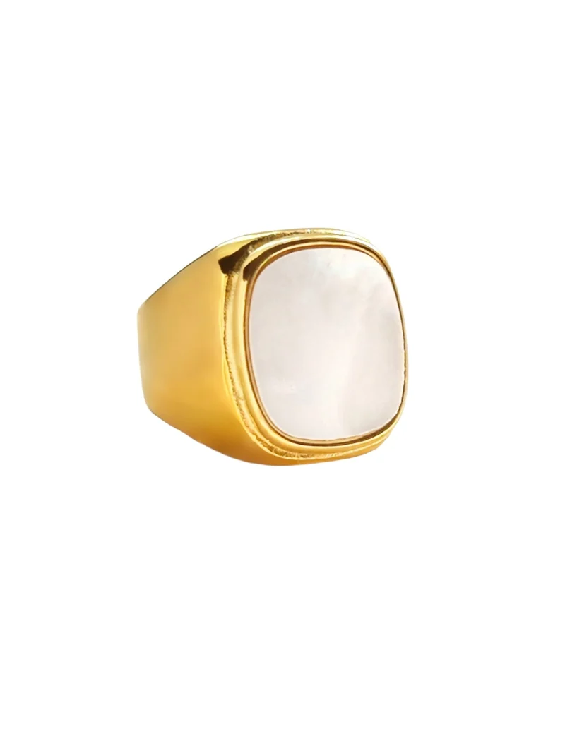 Shellure Signet Ring