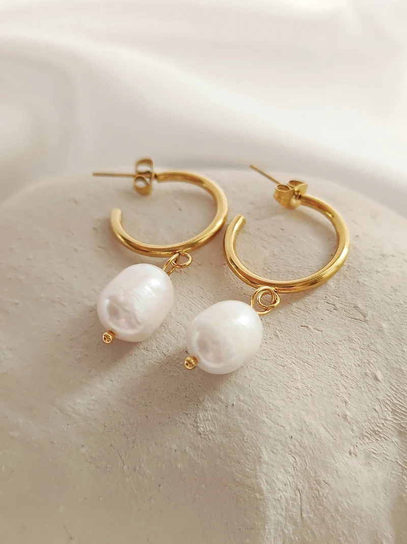 Isla Pearl Drop Ohrringe