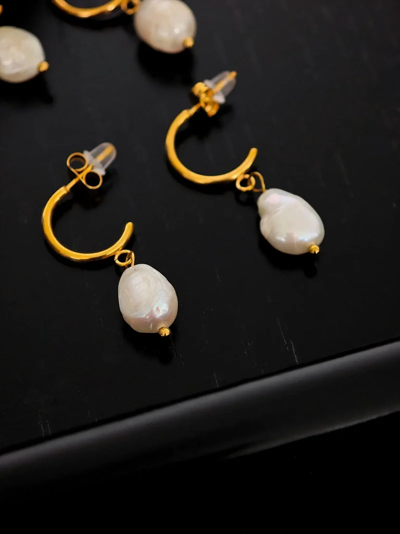 Isla Pearl Drop Ohrringe