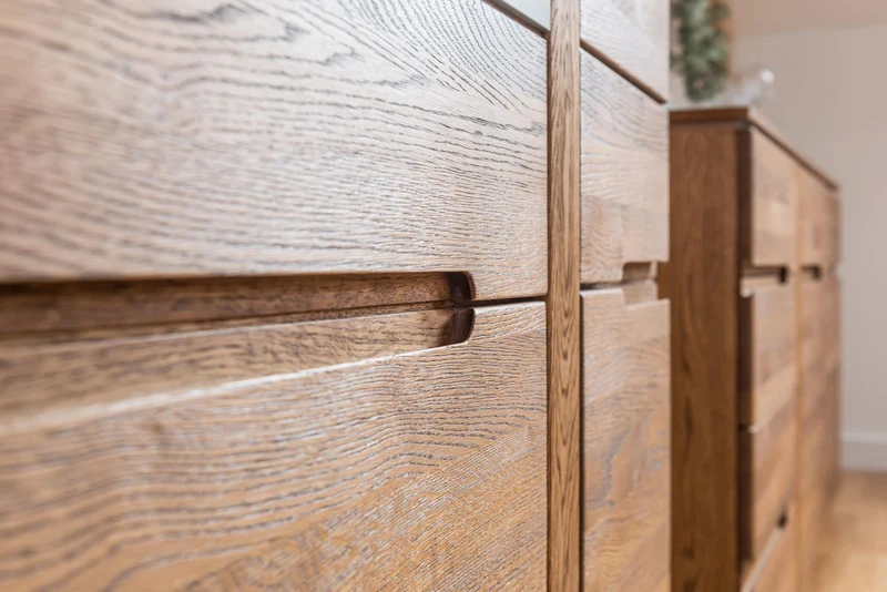 Vitrine aus massiver Eiche MONTENEGRO 12 | LoftStory