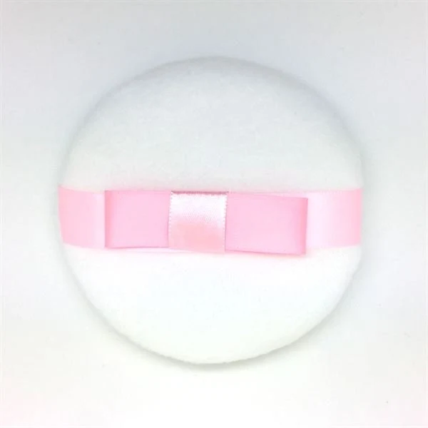 Puderquaste aus Baumwollvelours und Satin mit Fingerband