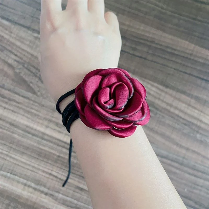 Soho Rose CHOKER Halskette - rot