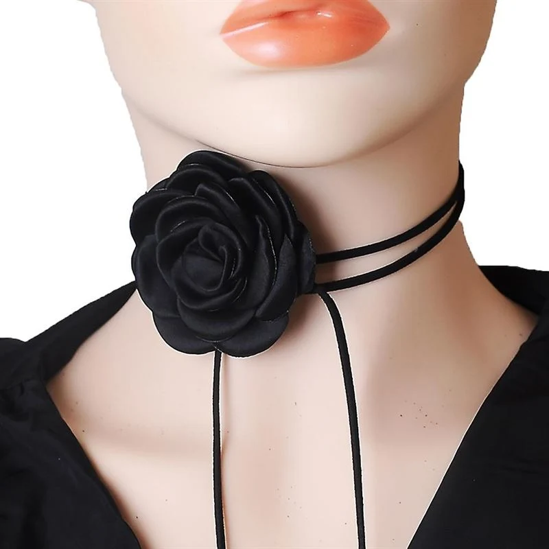 Soho Rose String Choker Blumenkette - Schwarz