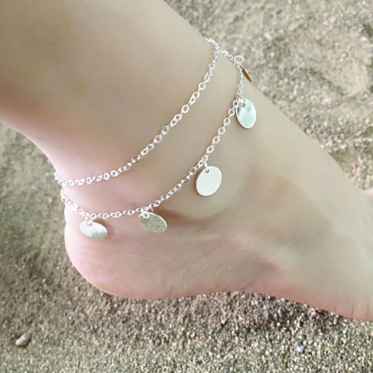 Fußkette mit runden Anhängern – Sommerlicher Look