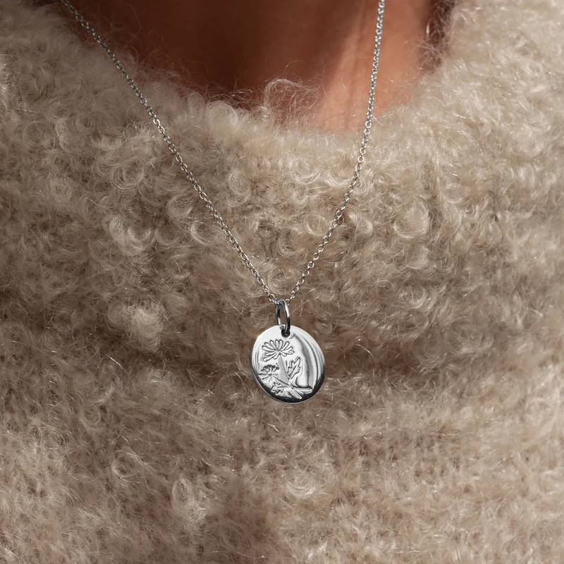 Violet Hamden Venus 925 Sterling Silberne Halskette mit Geburtsblume VH340026-MAY