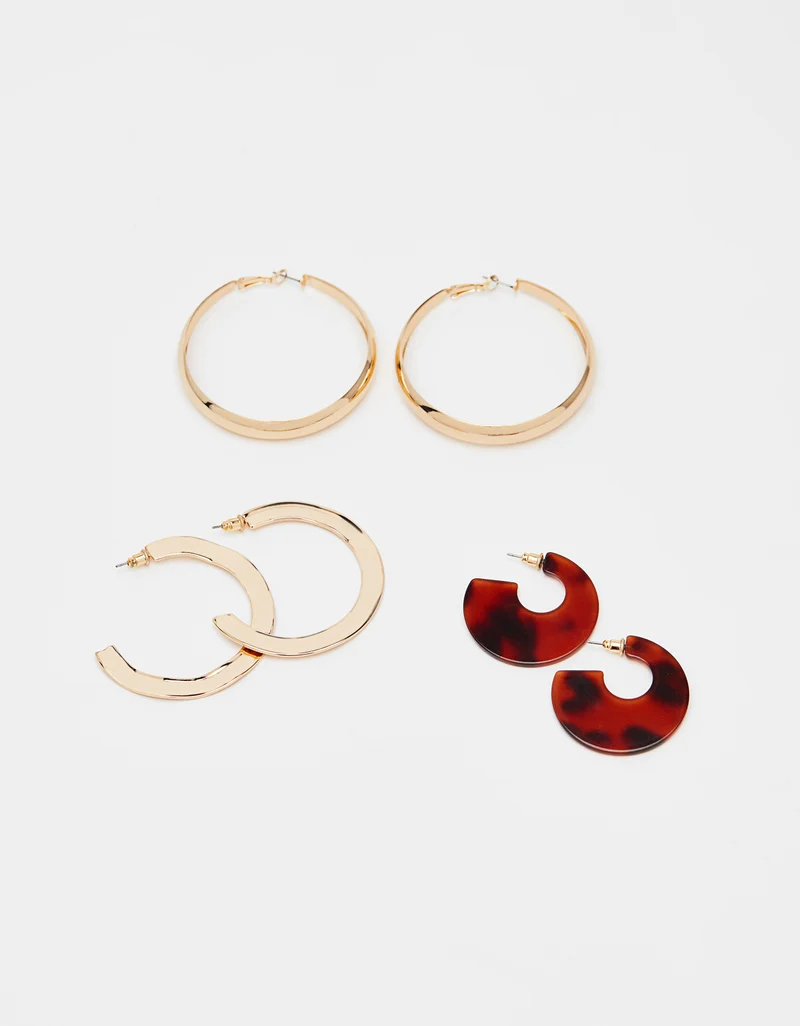 Set of earrings