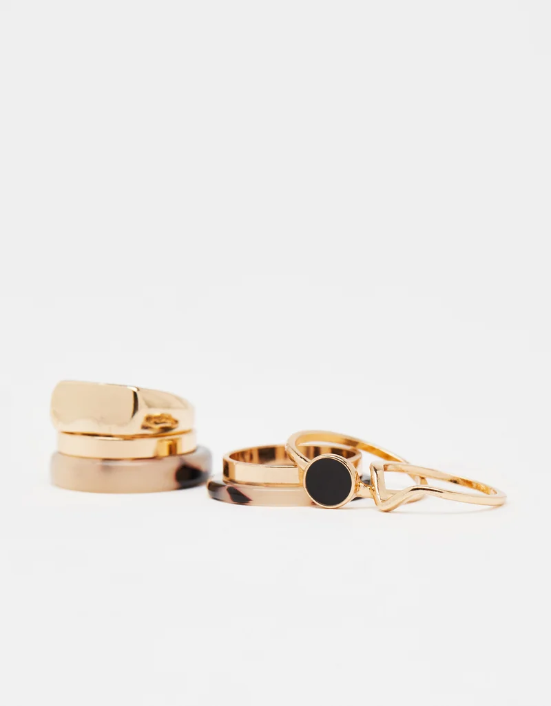 Set of combined rings