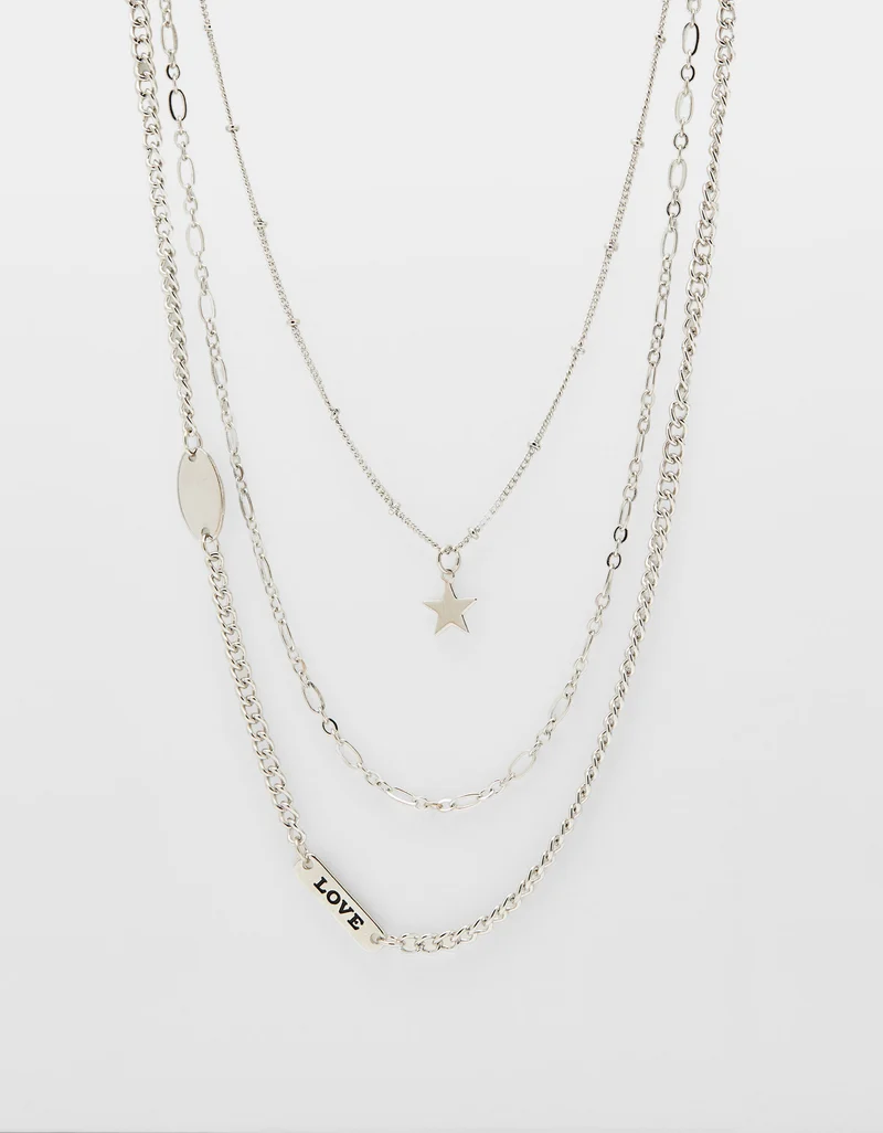 Chain necklace with star pendant